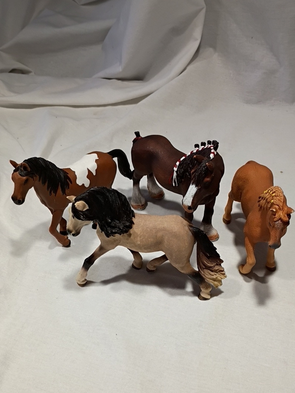 Bundle of 4 Schleich-HORSES Animals, Collectibles, FARM PONY BABY HORSE